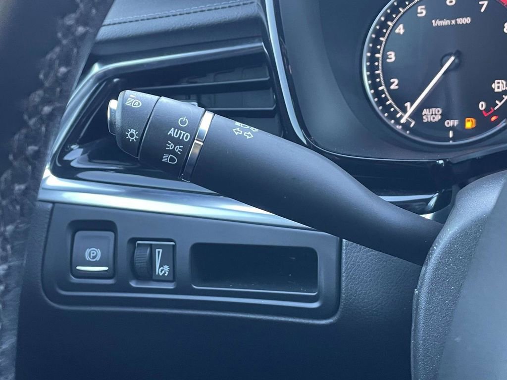 Used 2023 Cadillac XT6 Premium Luxury image 33