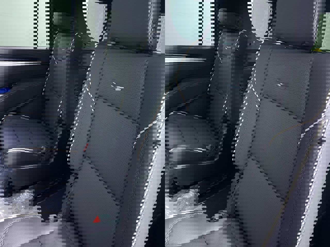 New 2026 Cadillac Escalade ESV Sport image 15