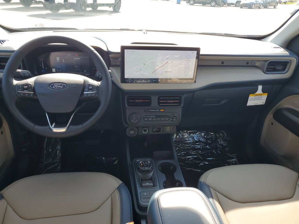 New 2025 Ford Maverick Lariat image 9