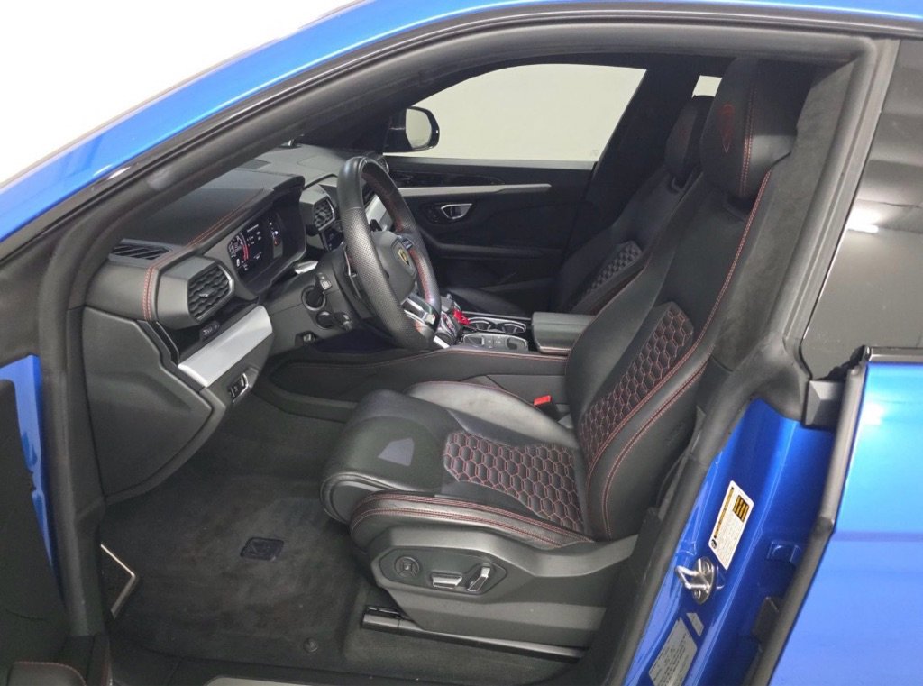 Used 2019 Lamborghini Urus AWD/4WD image 6