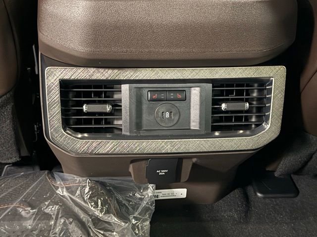 New 2025 Ford F350 King Ranch w/ Chrome Package image 28