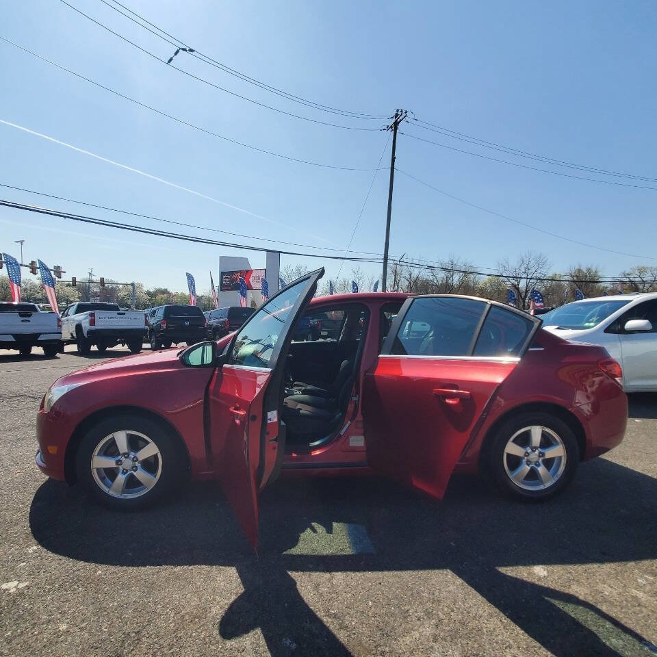 Used 2011 Chevrolet Cruze LT FWD image 9