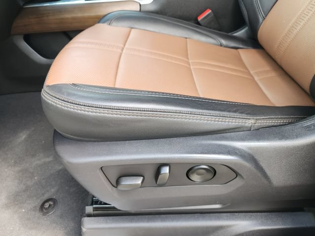 Used 2024 Chevrolet Silverado 1500 High Country AWD/4WD image 26