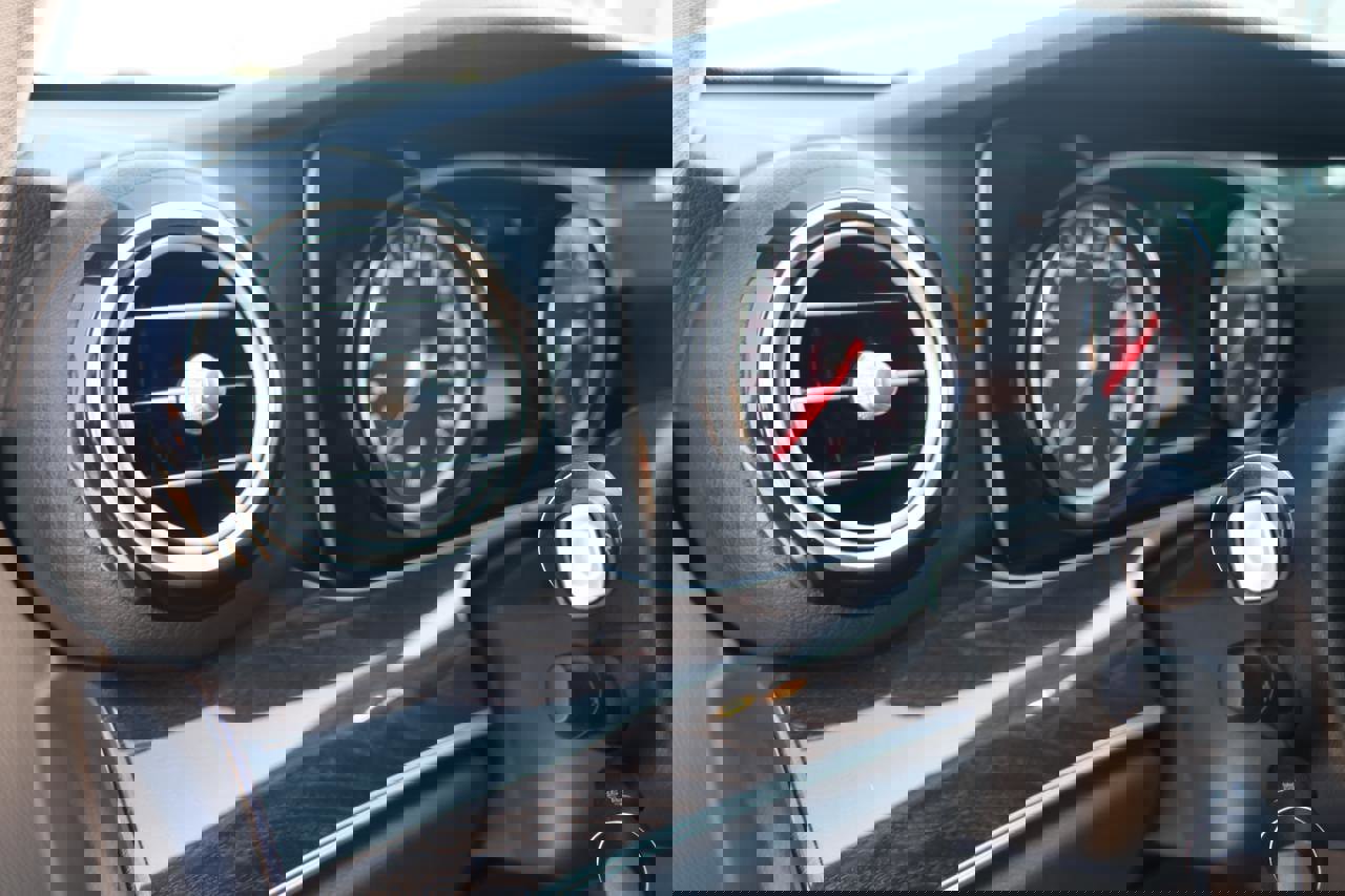 Used 2018 Mercedes-Benz E 300 image 35