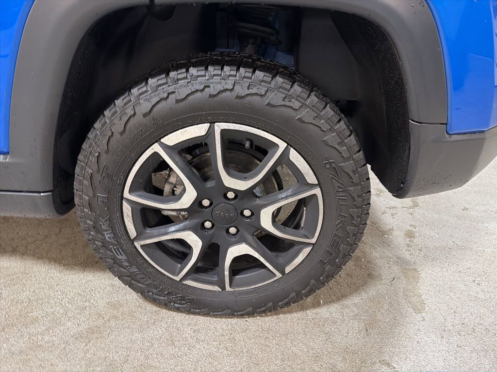 Certified 2024 Jeep Compass Trailhawk w/ Trailhawk Convenience Group image 32