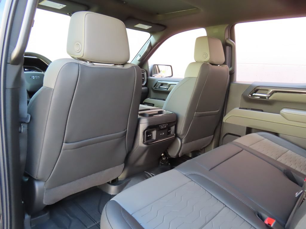New 2026 Chevrolet Silverado 1500 ZR2 w/ Dark Appearance Package AWD/4WD image 29