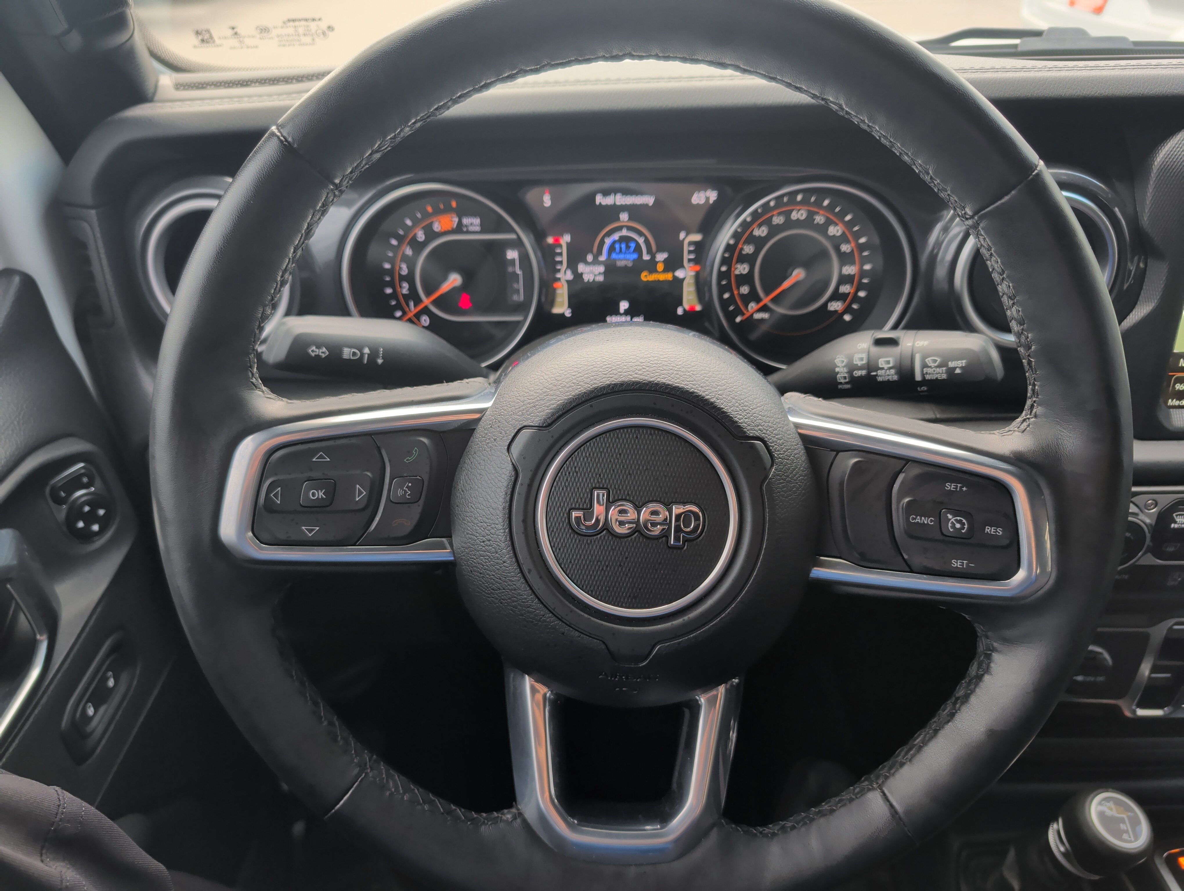 Used 2023 Jeep Wrangler Unlimited Sahara image 31