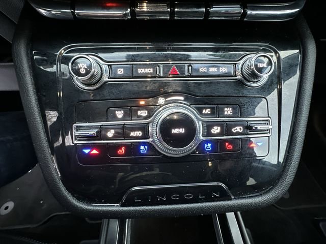 Used 2022 Lincoln Corsair AWD w/ Equipment Group 101A image 18
