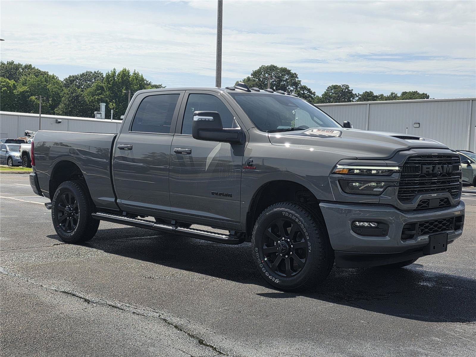 New 2026 RAM 2500 Laramie AWD/4WD image 3