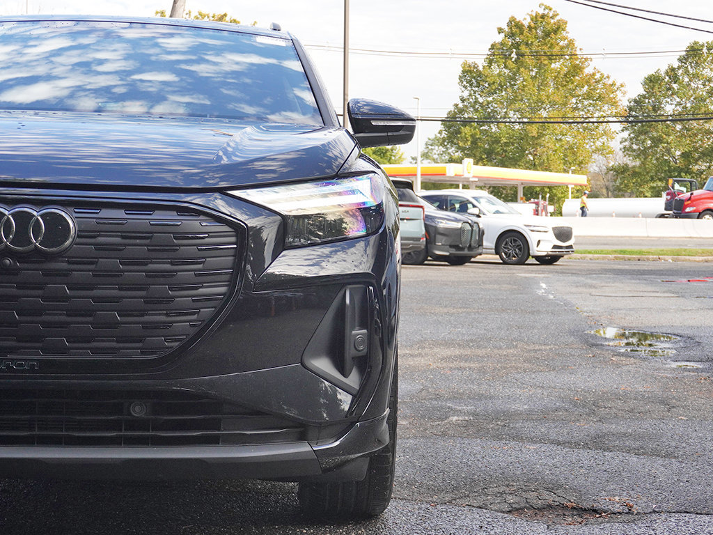 Used 2022 Audi Q4 e-tron Premium Plus AWD/4WD image 15