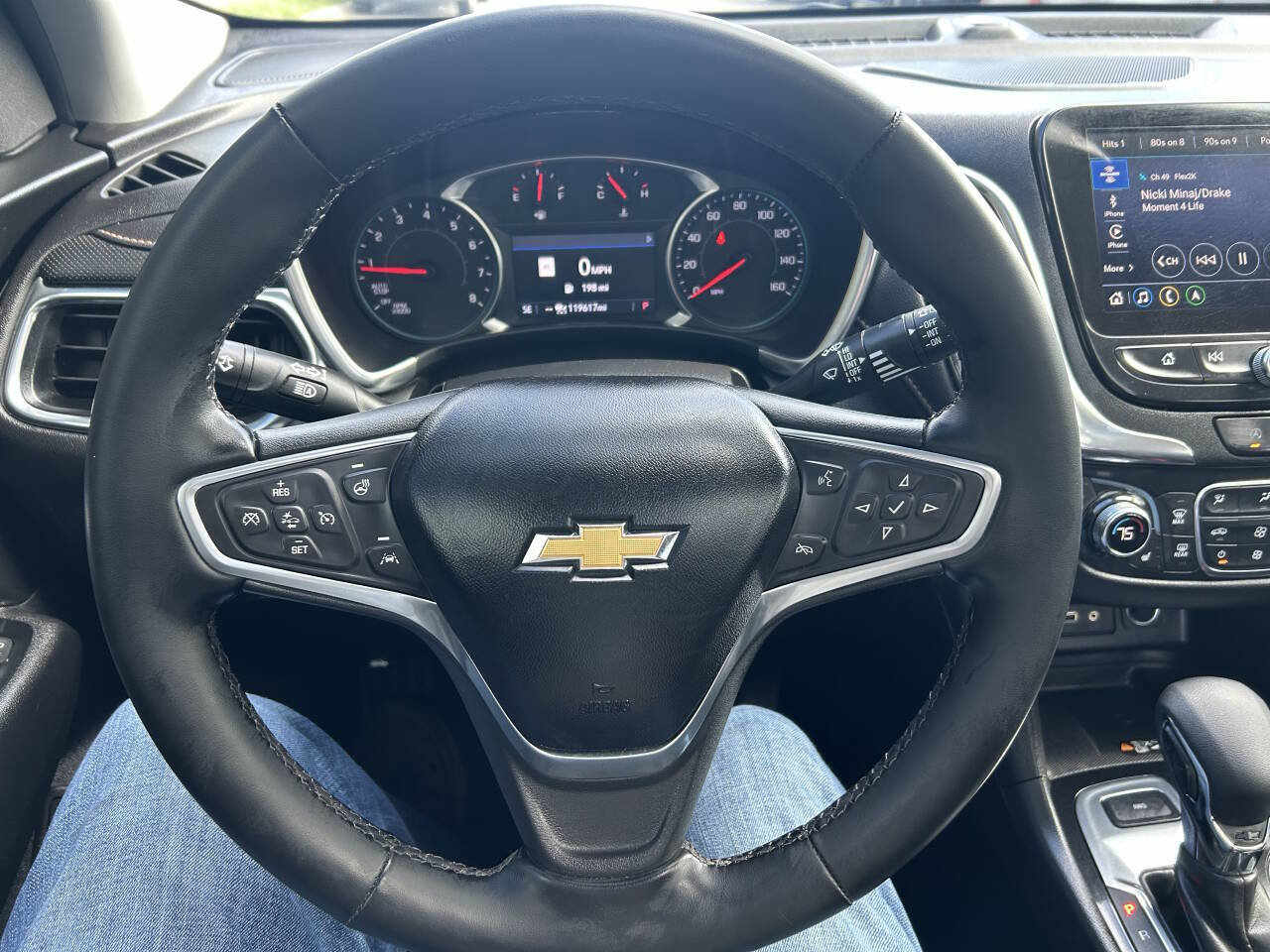 Used 2023 Chevrolet Equinox Premier image 35