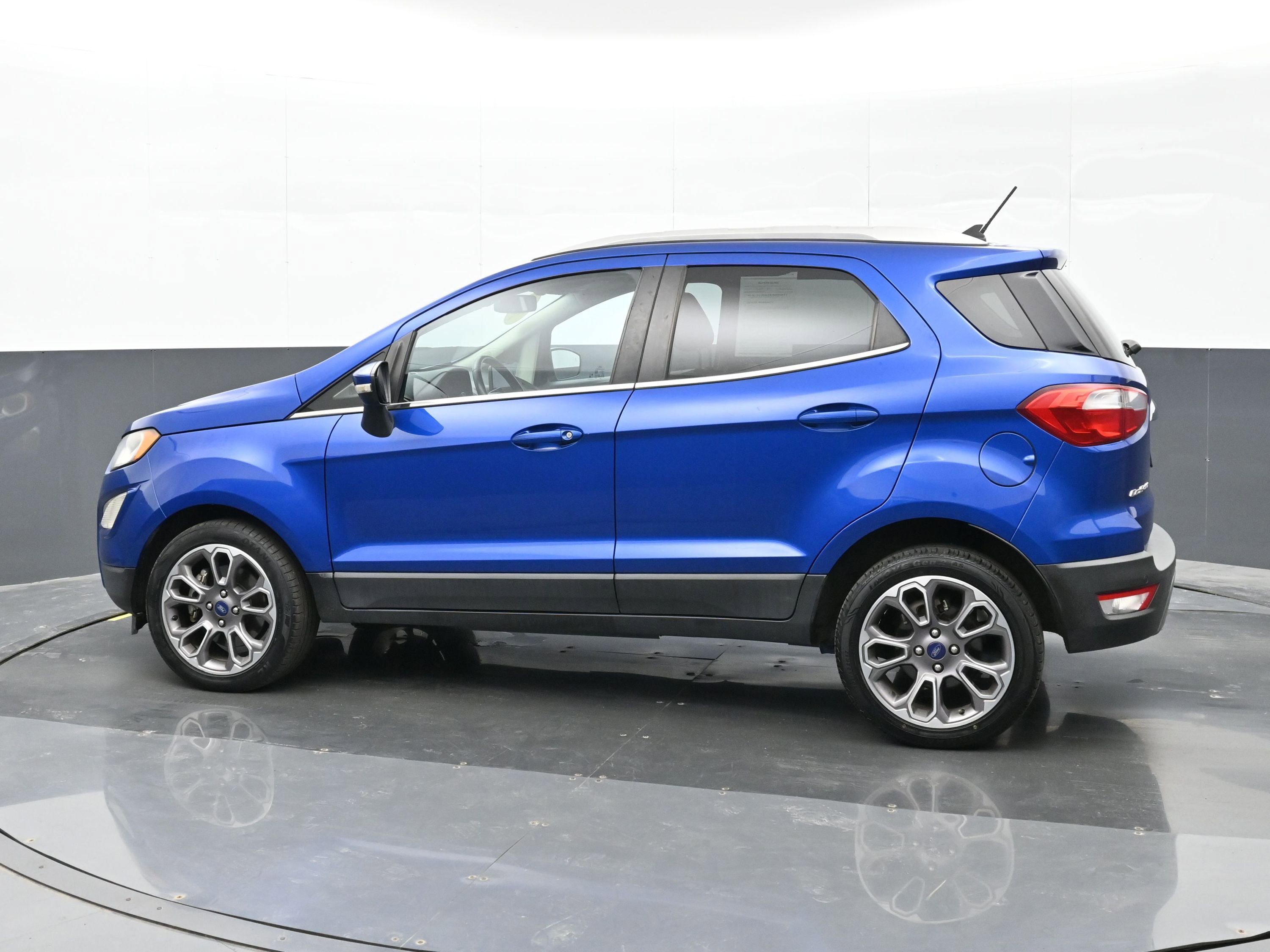 Used 2021 Ford EcoSport Titanium FWD image 9