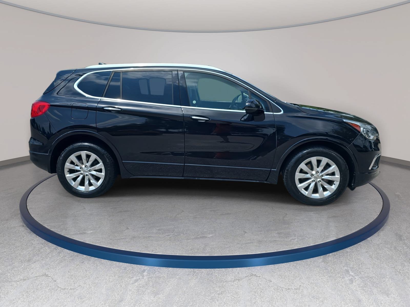 Used 2017 Buick Envision Essence w/ LPO, Cargo Package FWD image 4