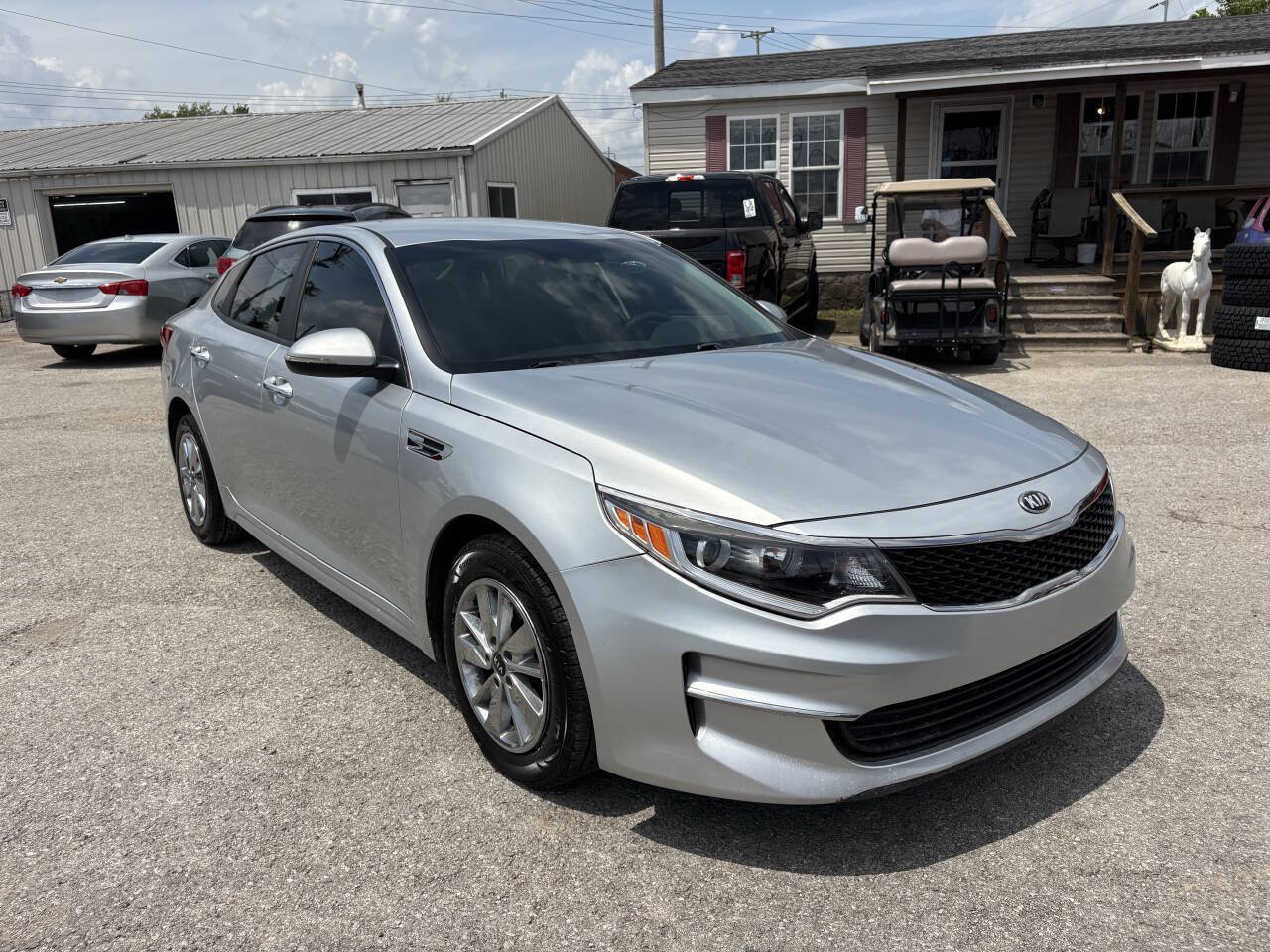 Used 2017 Kia Optima LX FWD image 5