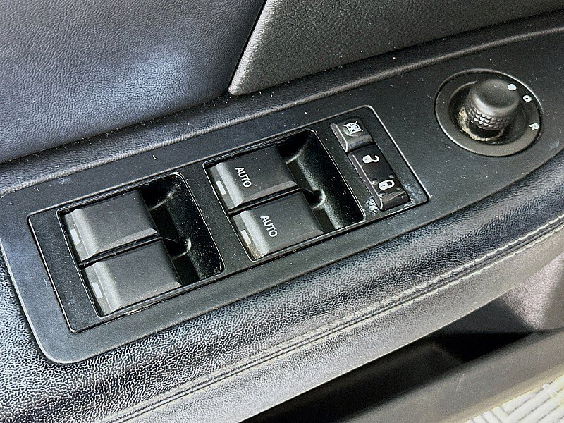 Used 2012 Chrysler 200 Limited w/ Sun/Sound Group FWD image 18