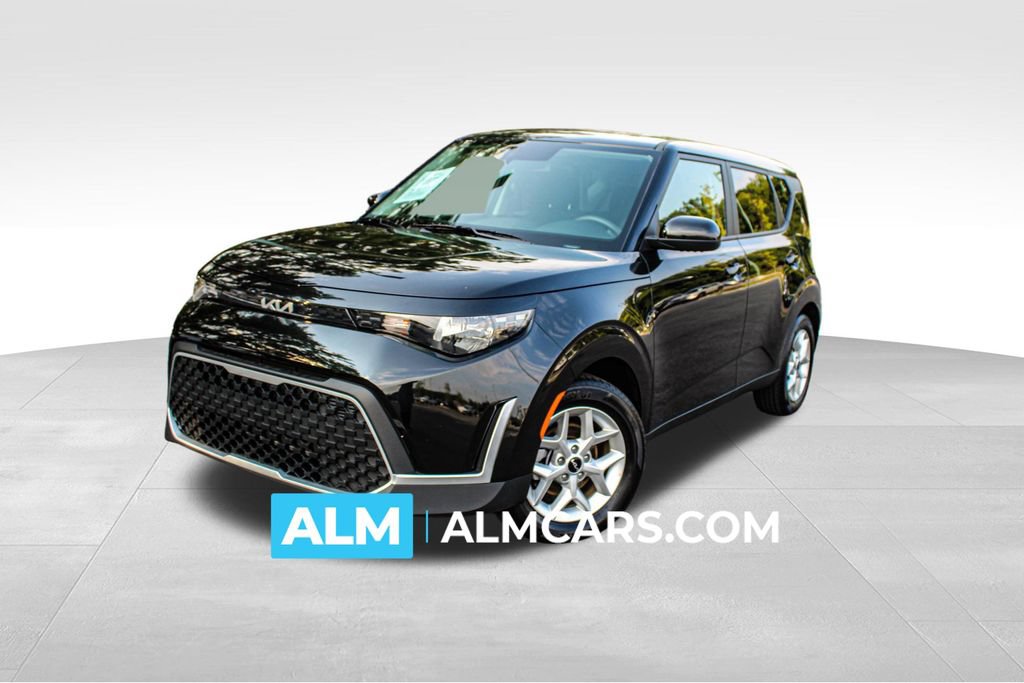 Used 2025 Kia Soul LX w/ LX Technology Package