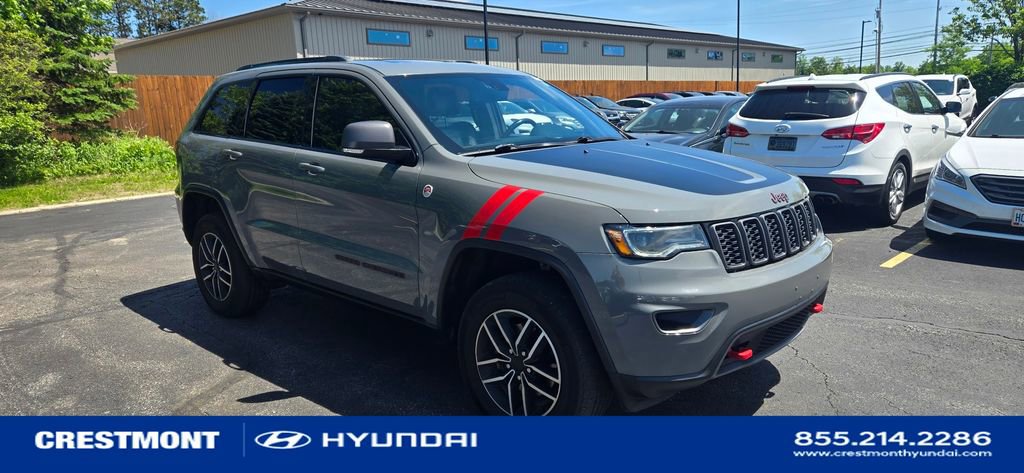 Used 2019 Jeep Grand Cherokee Trailhawk w/ Trailhawk Luxury Group AWD/4WD image 1