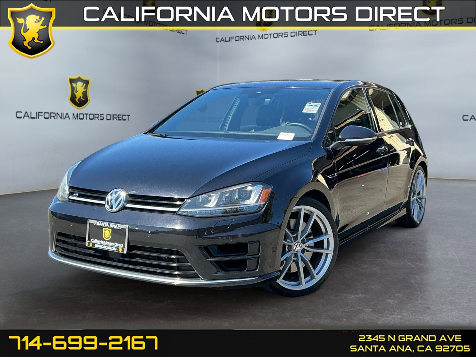 Used 2017 Volkswagen Golf R 4-Door image 1