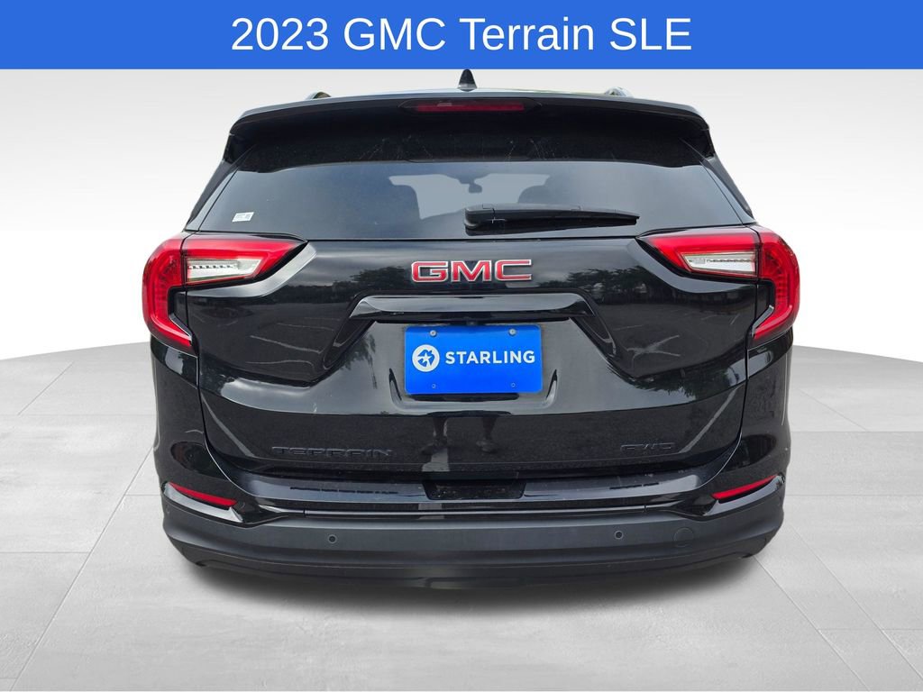 Used 2023 GMC Terrain SLE w/ Driver Convenience Package image 8