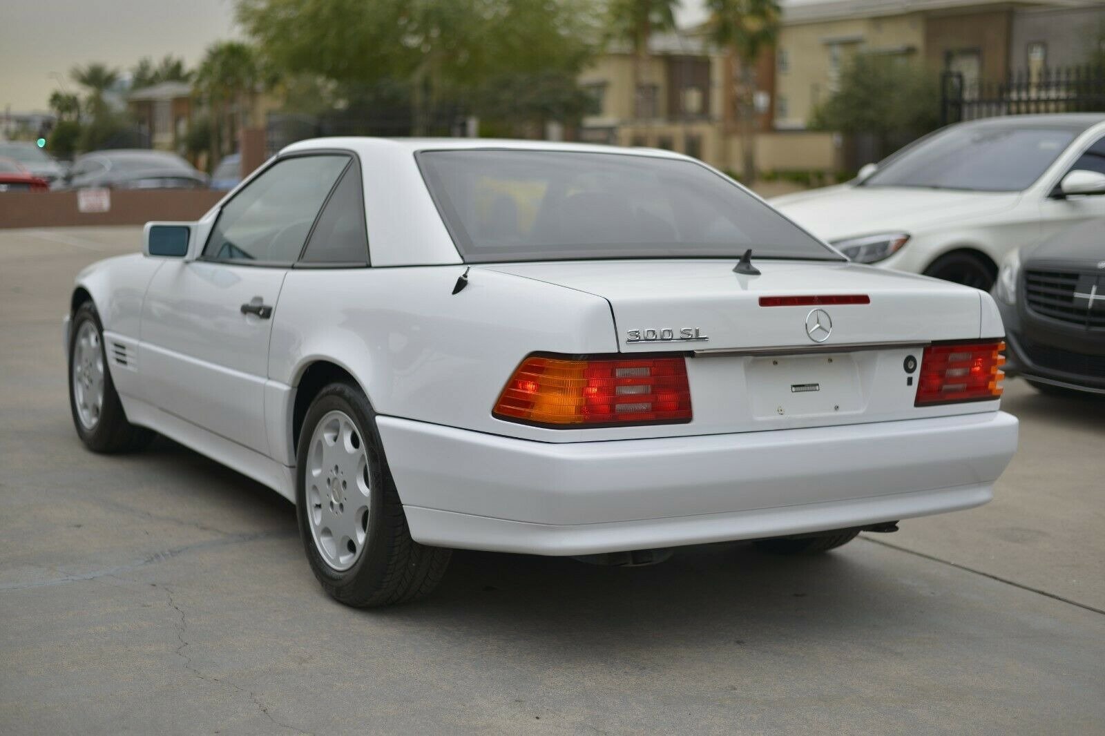 Used 1991 Mercedes-Benz 300 SL image 5