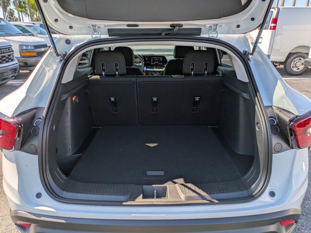 New 2026 Chevrolet Trax LS w/ Driver Confidence Package image 13