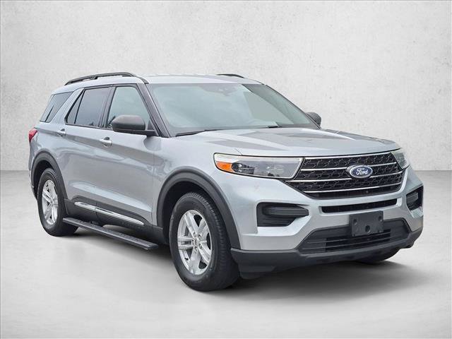 Used 2020 Ford Explorer XLT RWD image 3