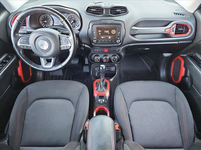 Used 2017 Jeep Renegade Trailhawk AWD/4WD image 18