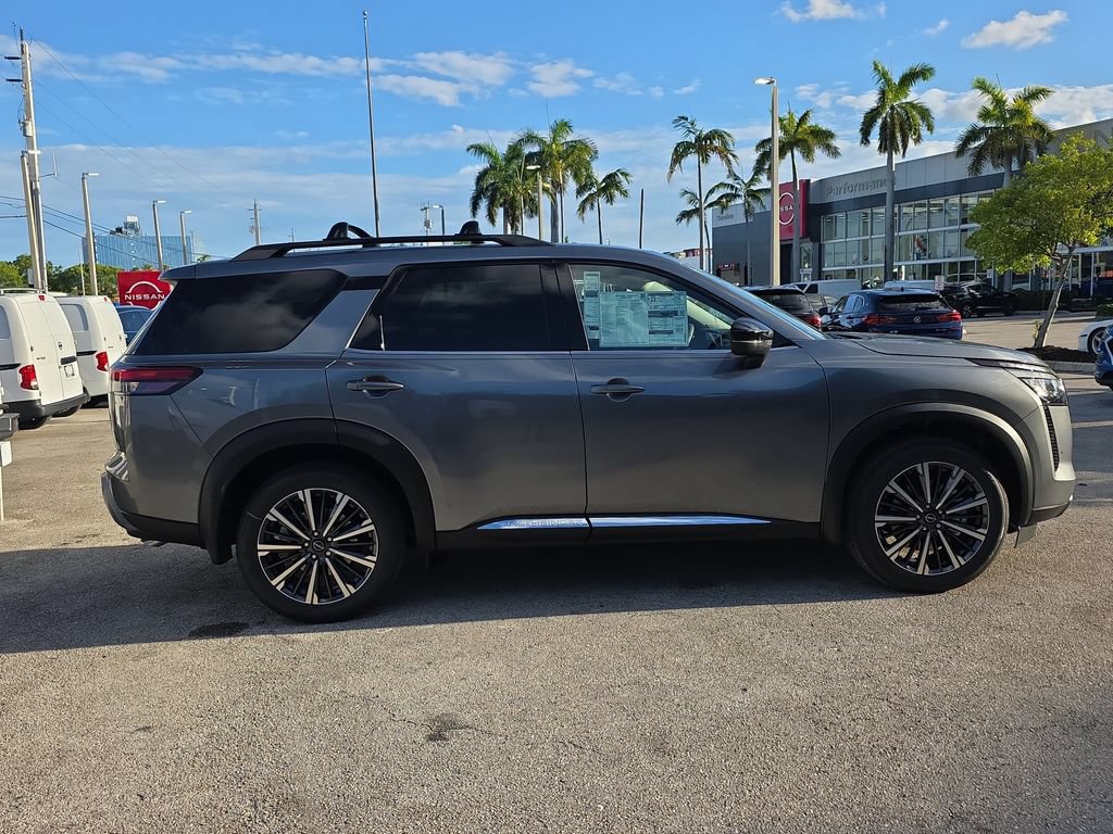 New 2026 Nissan Pathfinder Platinum AWD/4WD image 9