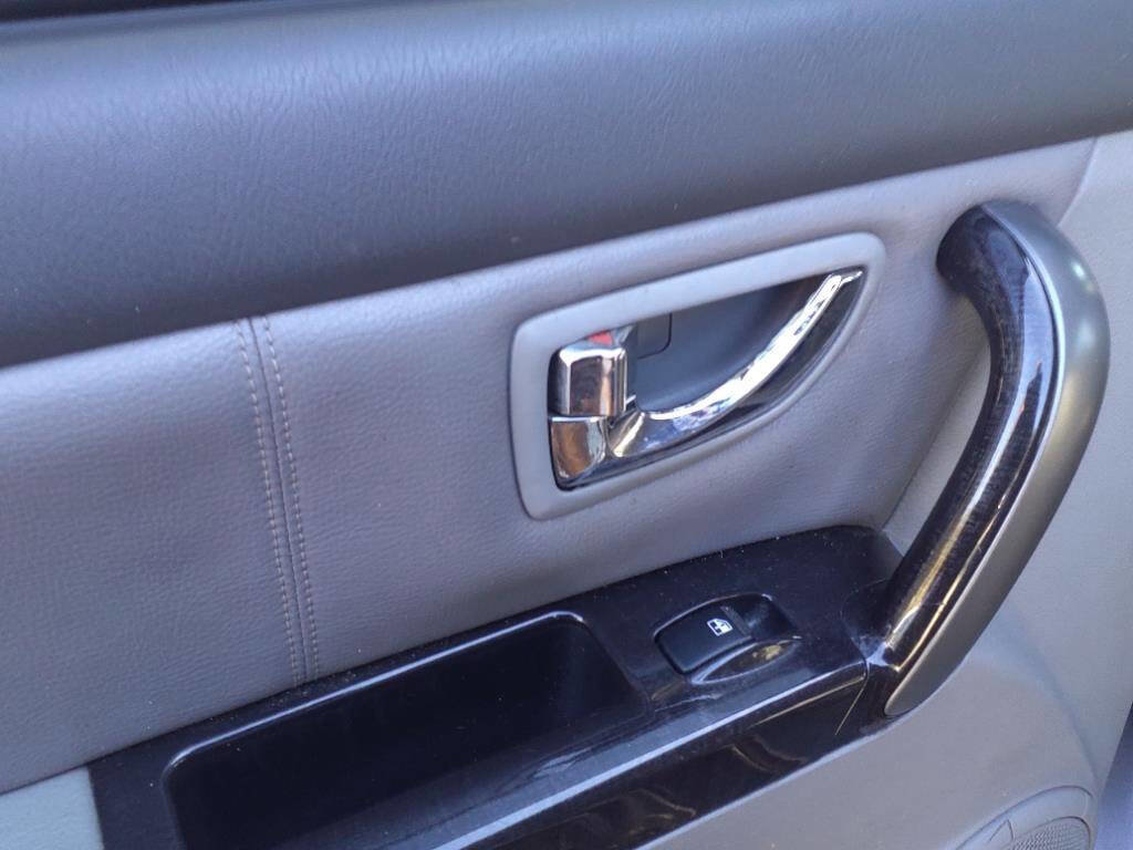 Used 2007 Kia Sorento EX w/ Luxury Pkg image 7