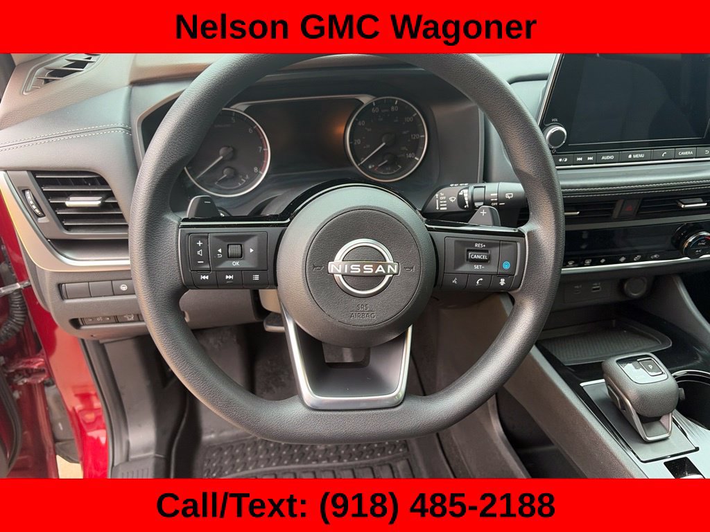 Used 2023 Nissan Rogue SV AWD/4WD image 17