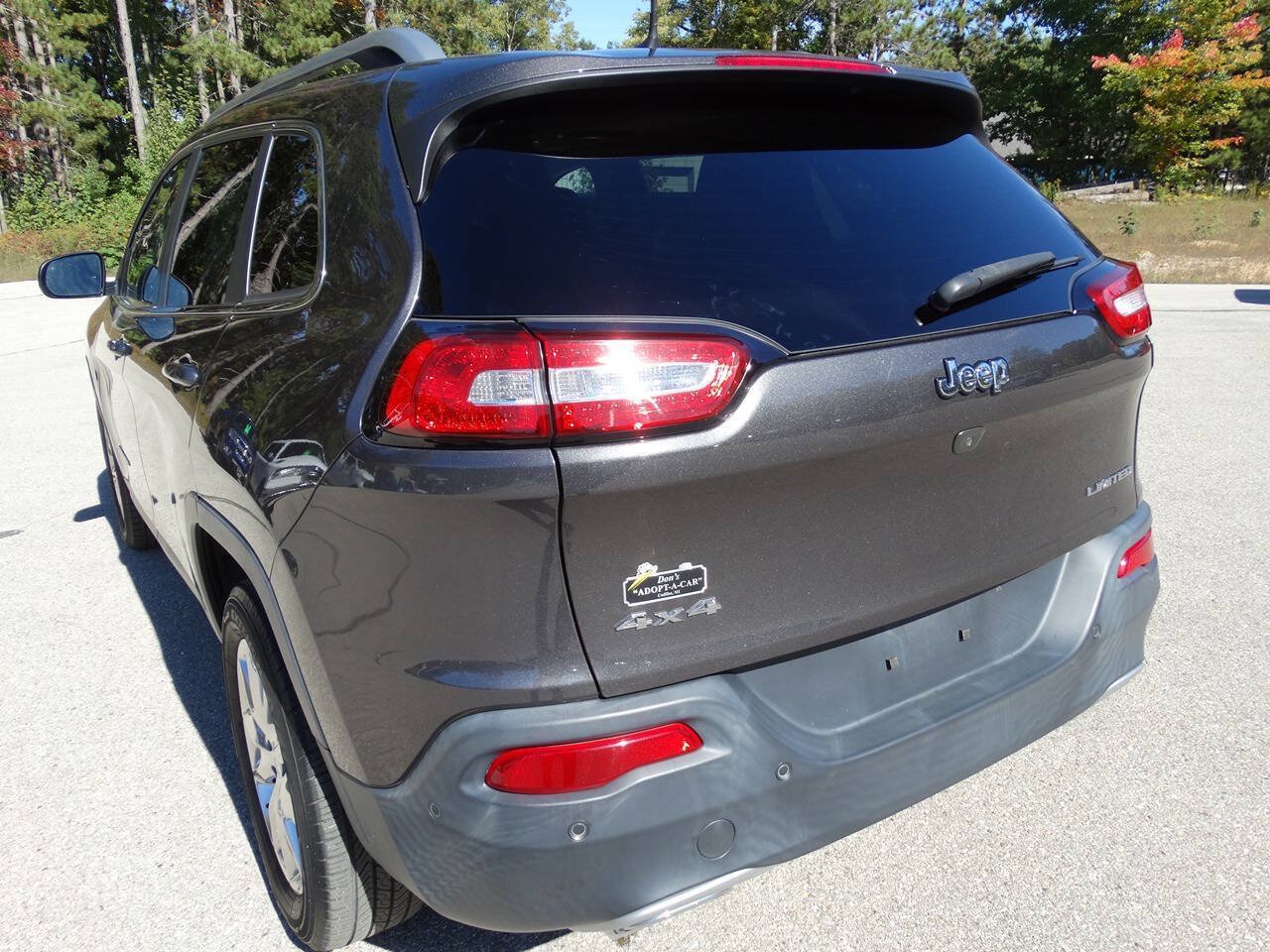 Used 2016 Jeep Cherokee 4WD Limited w/ Luxury Group w/ Luxury Group image 9