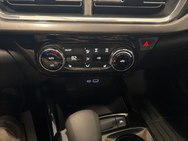 Used 2025 Chevrolet Trax ACTIV w/ Driver Confidence Package image 25