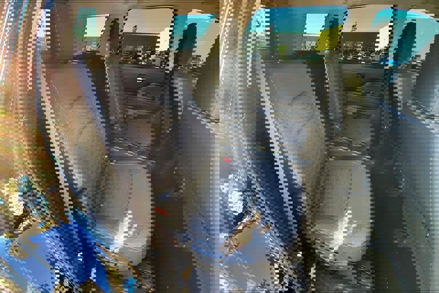 Used 2022 Nissan Pathfinder SV w/ SV Premium Package image 19