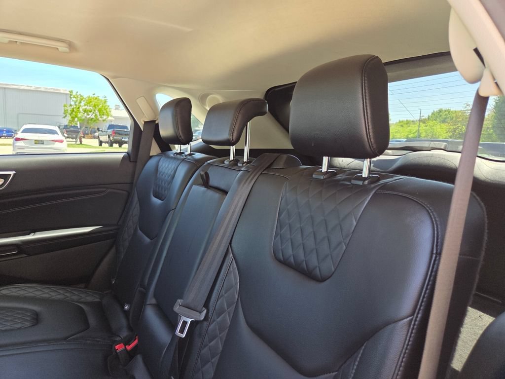 Used 2023 Ford Edge Titanium AWD/4WD image 22