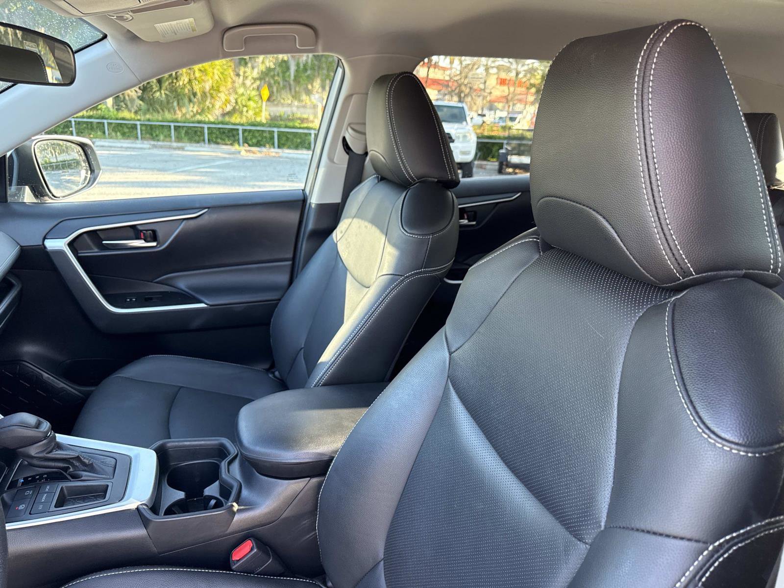 Used 2021 Toyota RAV4 XLE image 20