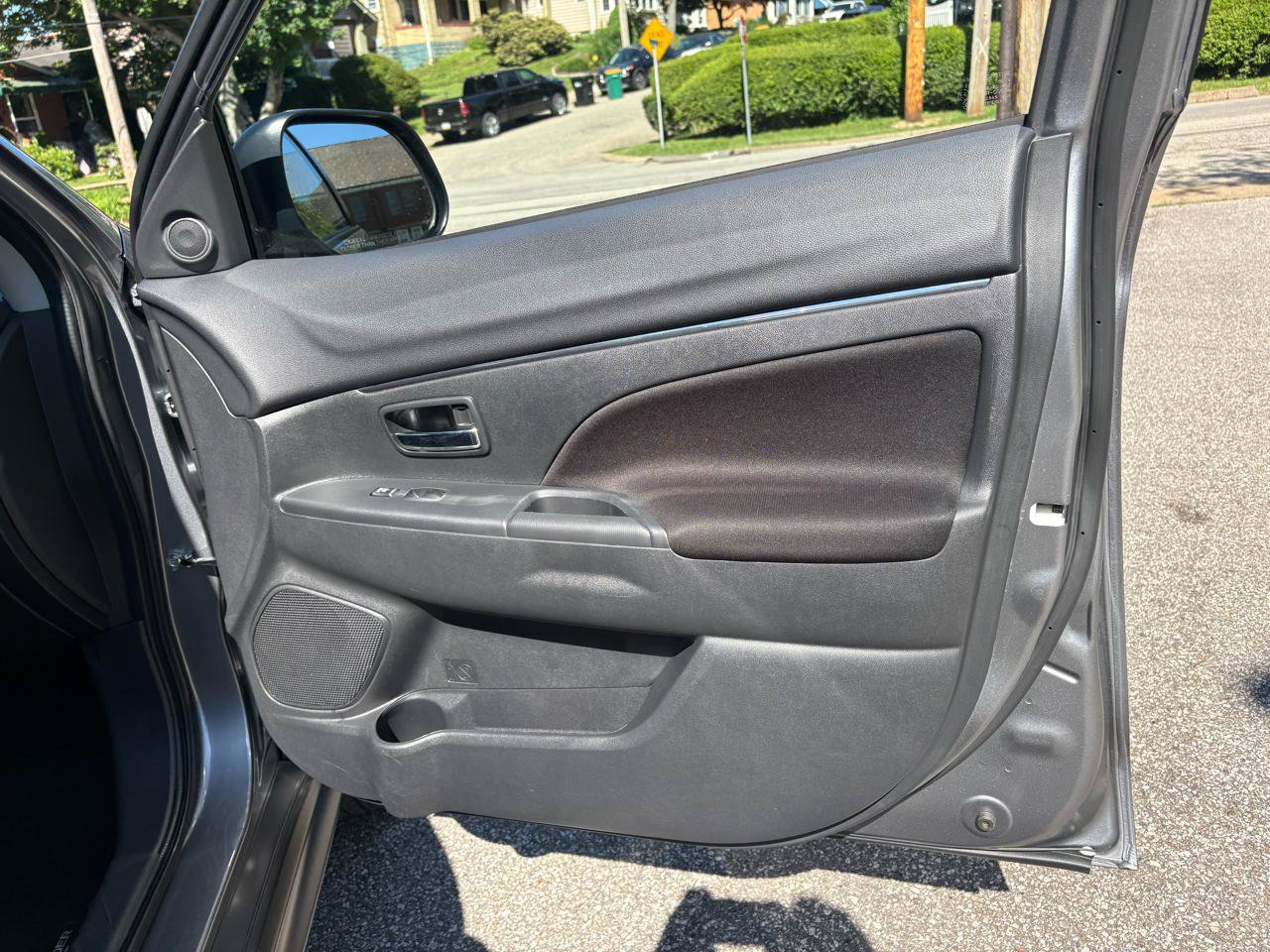 Used 2024 Mitsubishi Outlander Sport ES AWD/4WD image 22