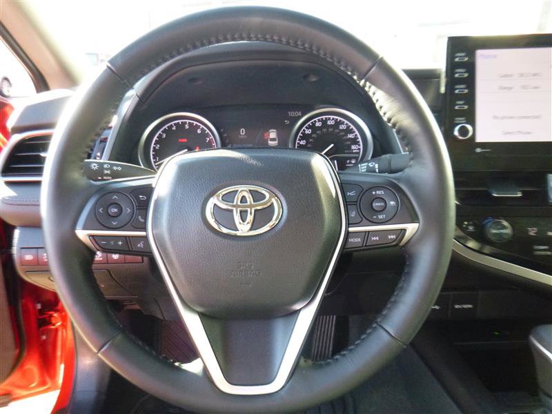 Used 2024 Toyota Camry XLE w/ Cold Weather Package image 11