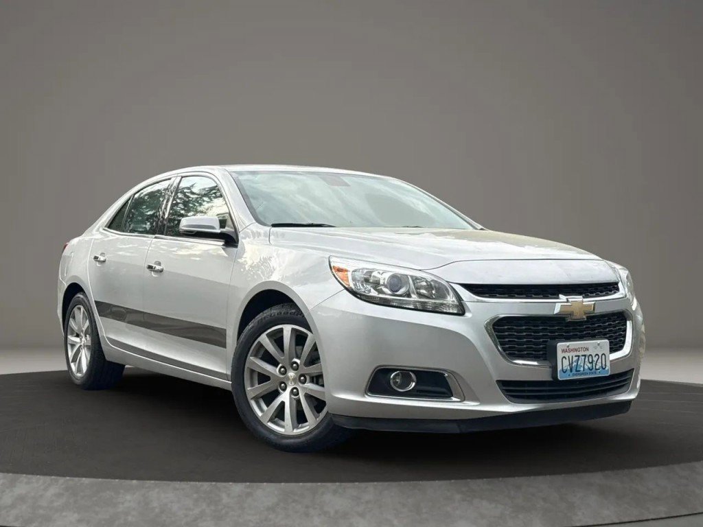 Used 2016 Chevrolet Malibu LTZ FWD image 4
