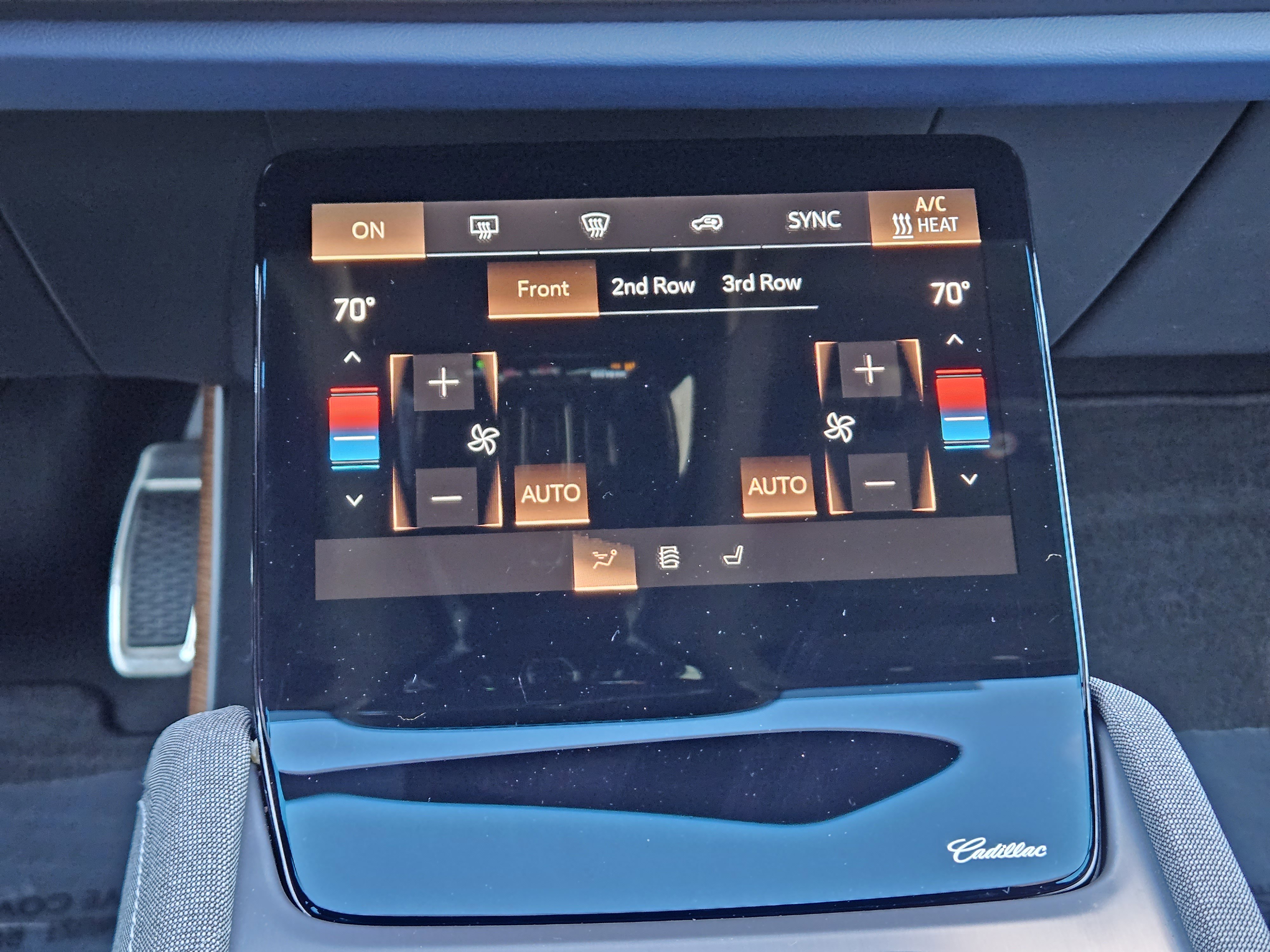 Used 2026 Cadillac Vistiq Premium Luxury image 19