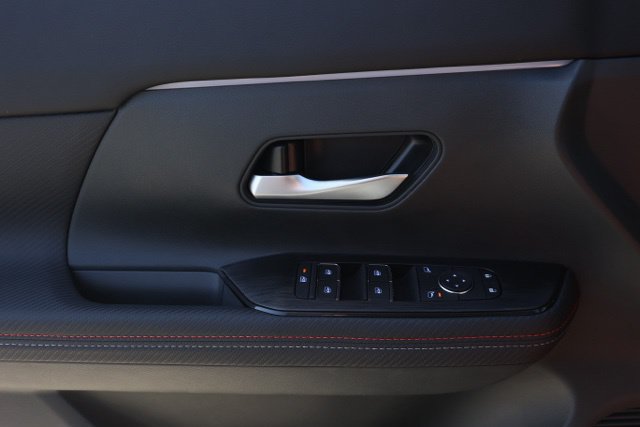 New 2026 Nissan Kicks SR FWD image 24