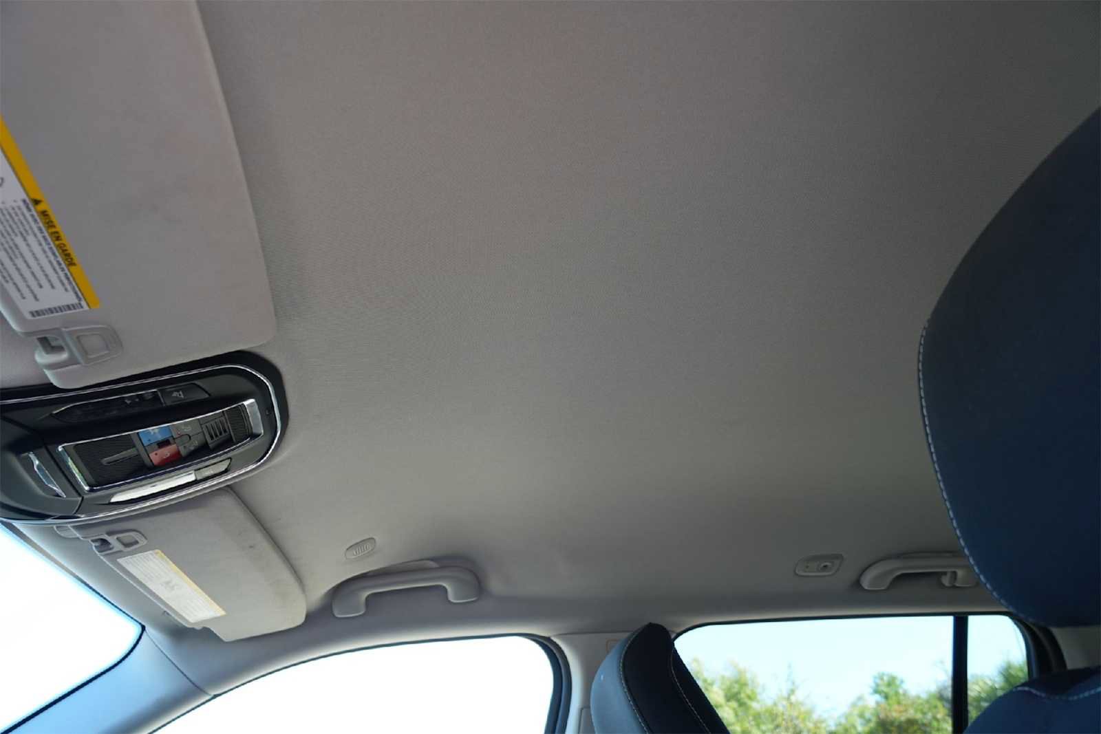 Used 2023 Jeep Grand Cherokee Laredo image 22