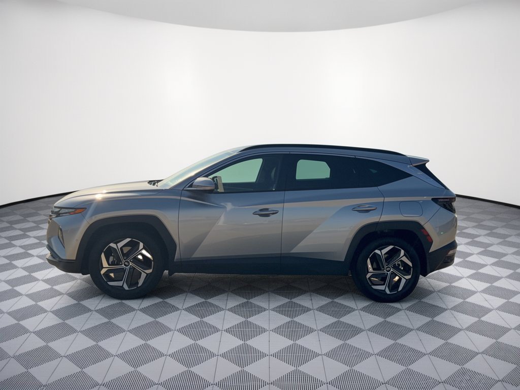 Used 2023 Hyundai Tucson Limited FWD image 2