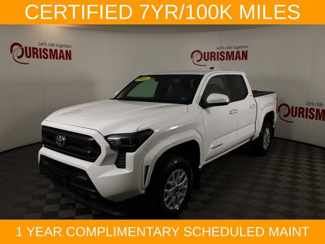 Used 2025 Toyota Tacoma SR5 AWD/4WD image 2