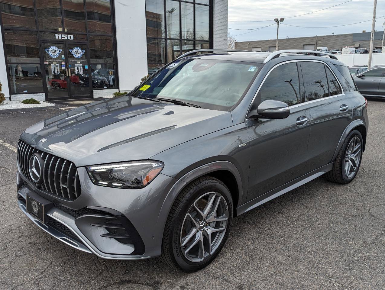 Used 2024 Mercedes-Benz GLE 53 AMG 4MATIC image 2