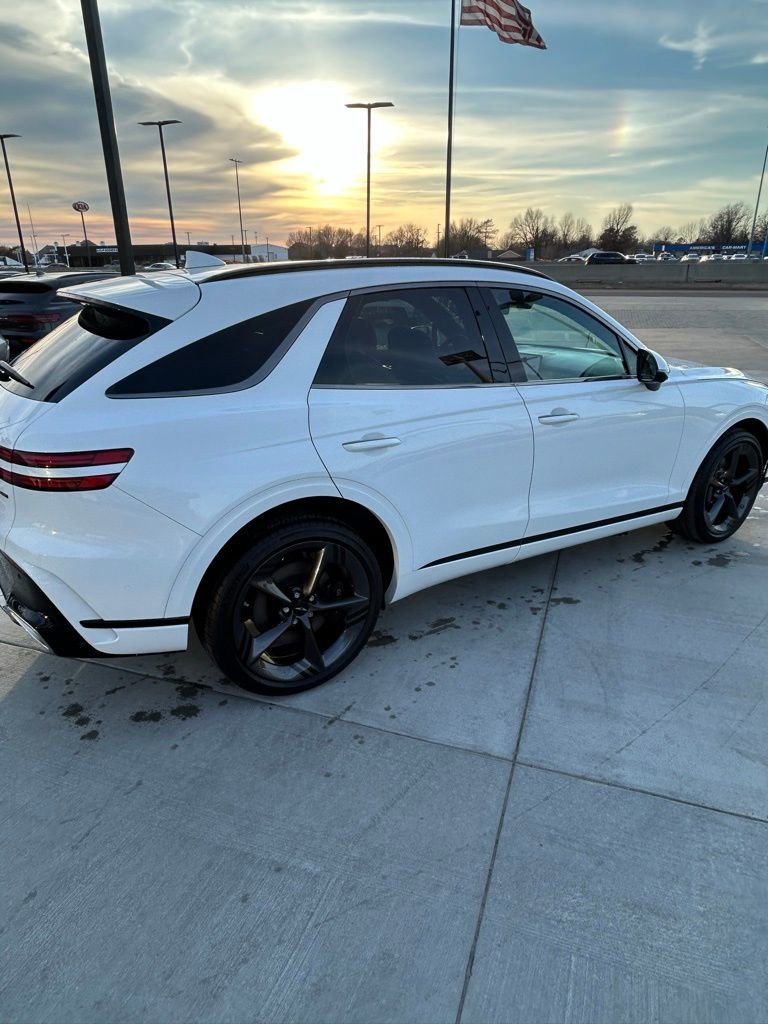Used 2026 Genesis GV70 3.5T Sport Prestige image 6