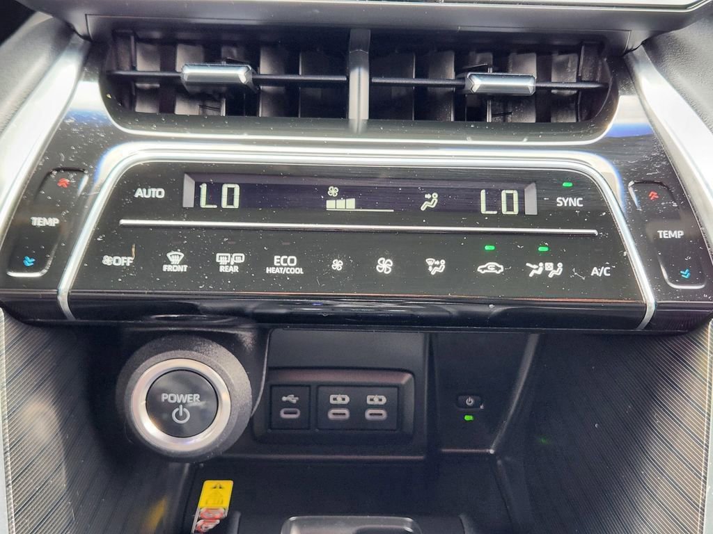 Used 2023 Toyota Venza XLE AWD/4WD image 17