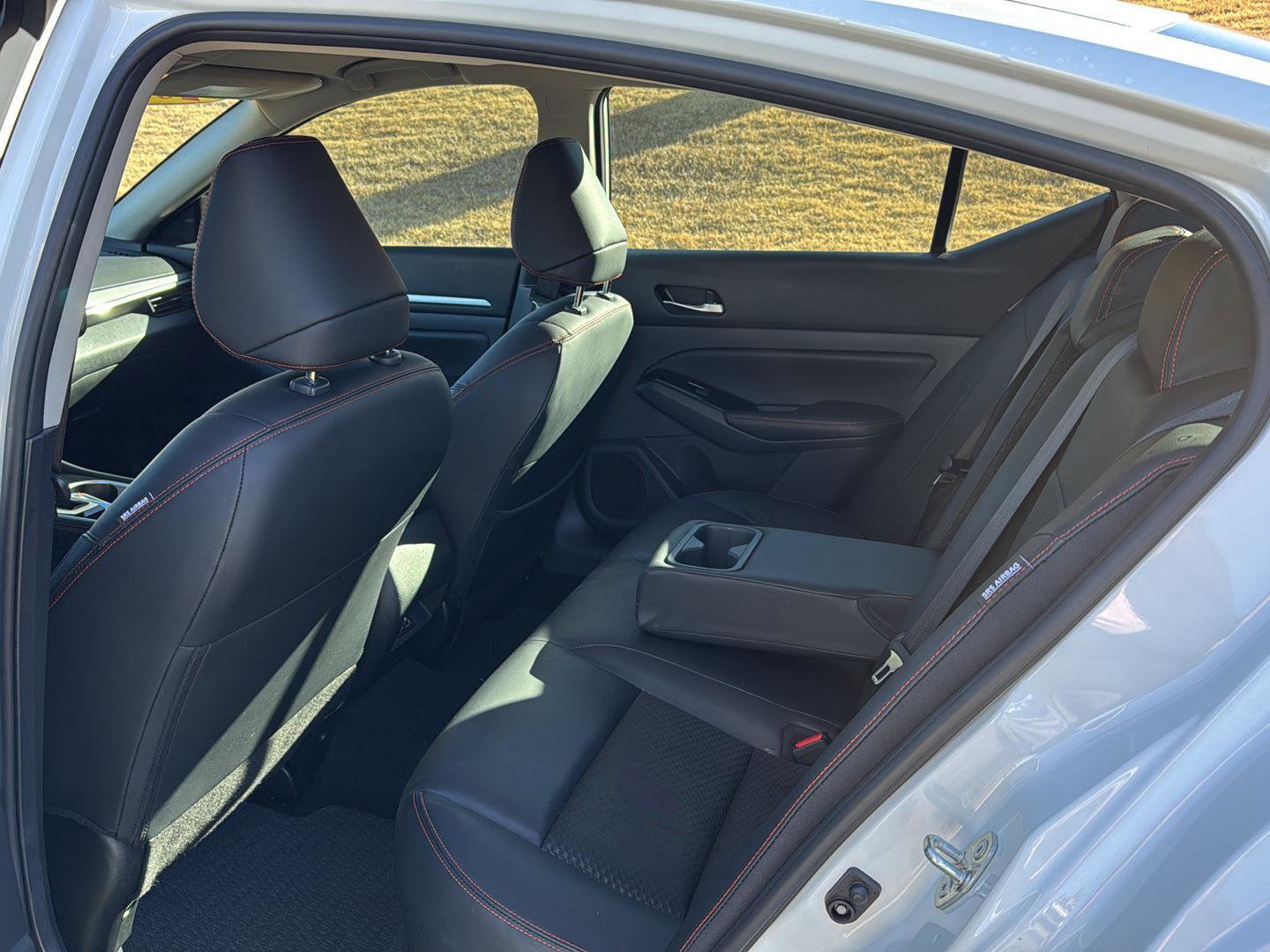 Used 2025 Nissan Altima 2.5 SR image 9