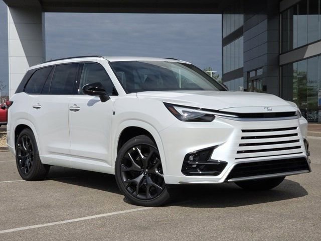 New 2025 Lexus TX 500h AWD image 2