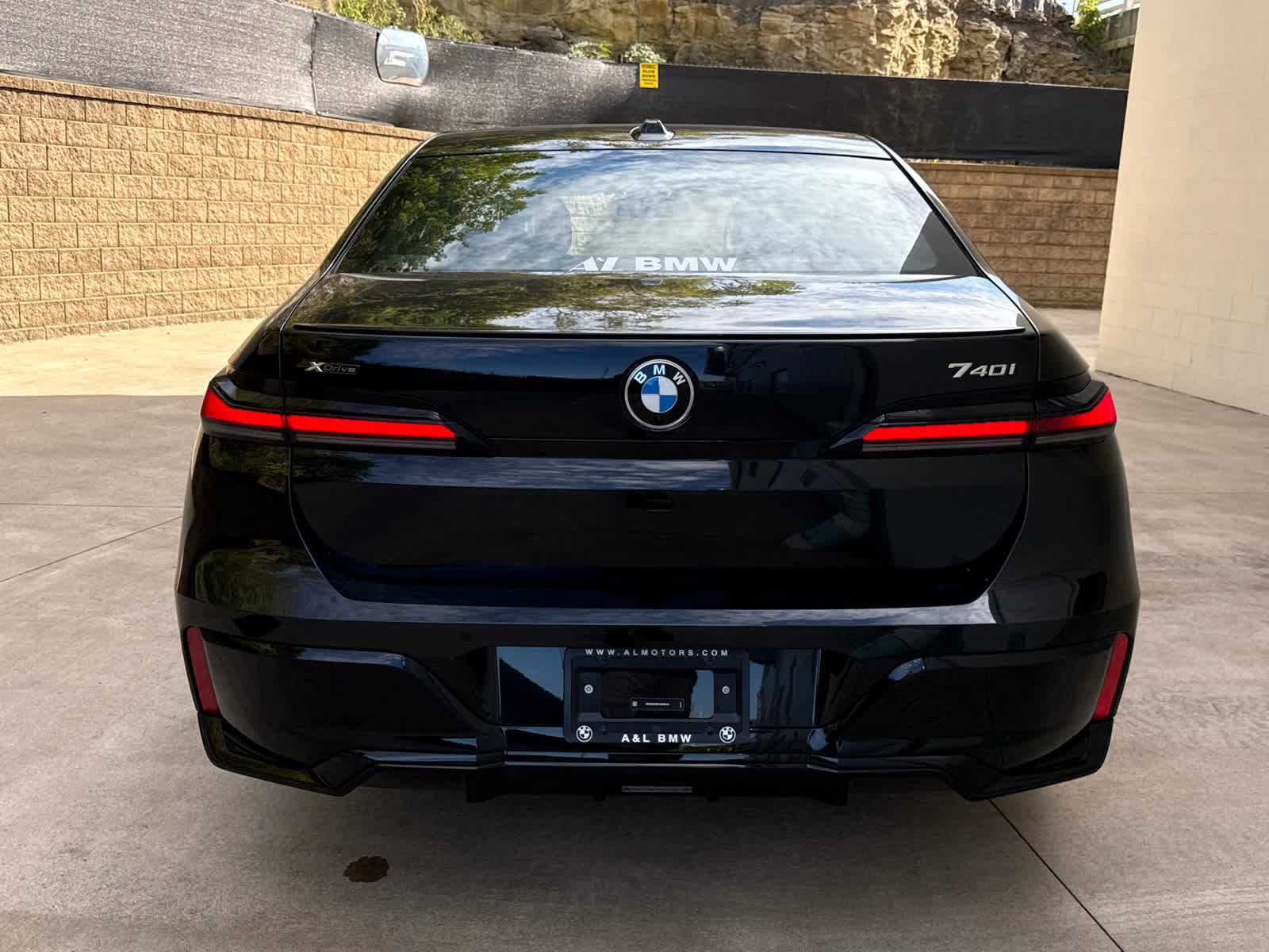 Used 2026 BMW 740i xDrive w/ Premium Package image 4