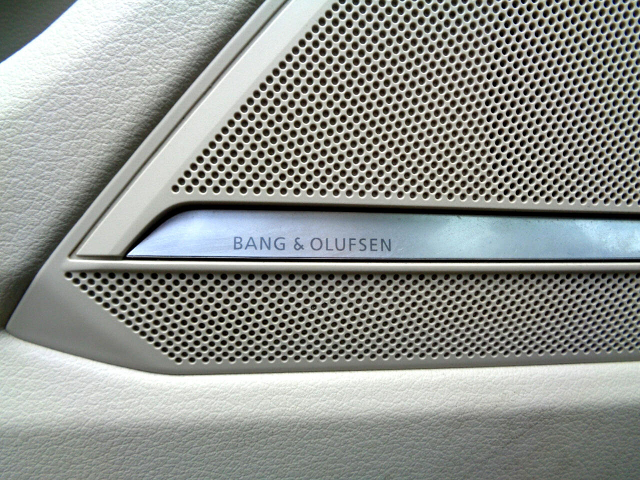 Used 2022 Audi A6 Premium Plus w/ Premium Plus Package image 16